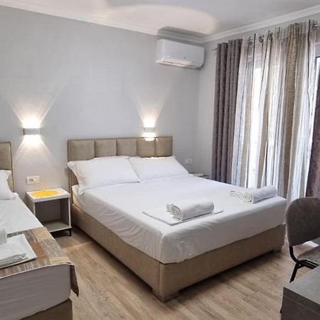 Aaa Apartment Berat Buitenkant foto