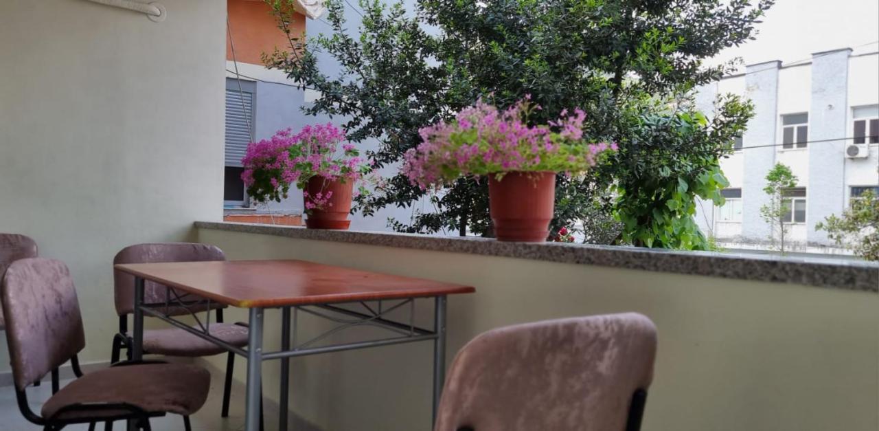 Aaa Apartment Berat Buitenkant foto