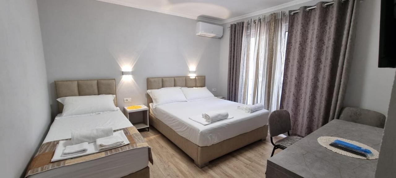 Aaa Apartment Berat Buitenkant foto